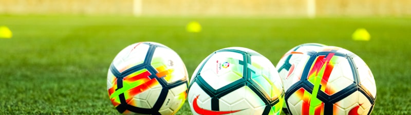 美狮贵宾会官网首页现代科技感橙色主题入口大厅